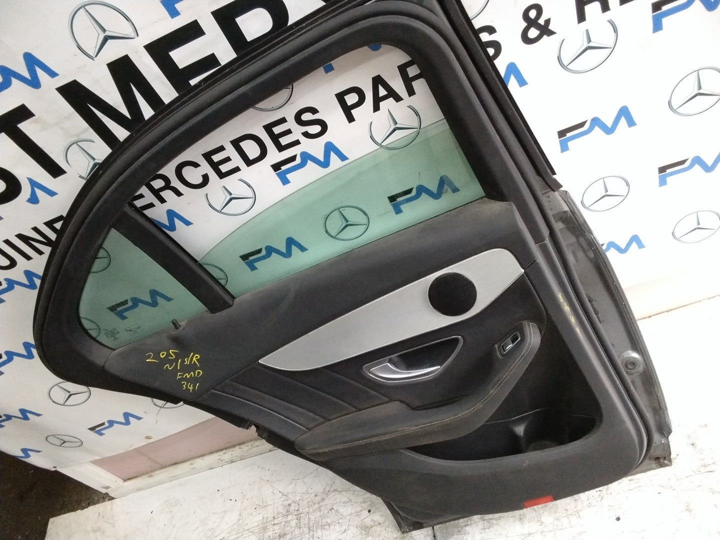 MERCEDES C-CLASS W205 SLN PASSENGER REAR DOOR NSR GREY 2014 ON COMPLETE FMD341
