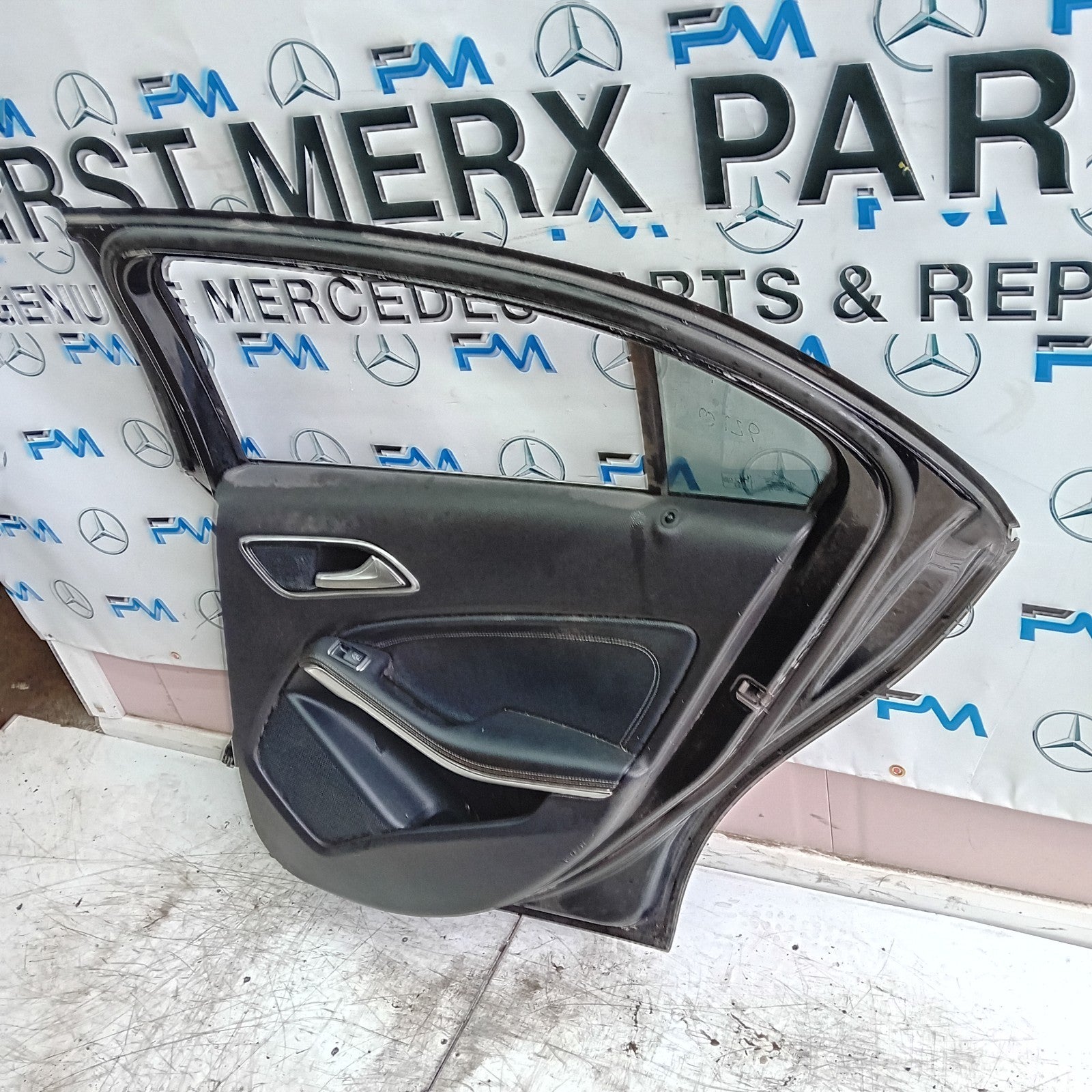 MERCEDES A-CLASS W176 DRIVER REAR DOOR OSR BLACK 2012-18 COMPLETE FMD243