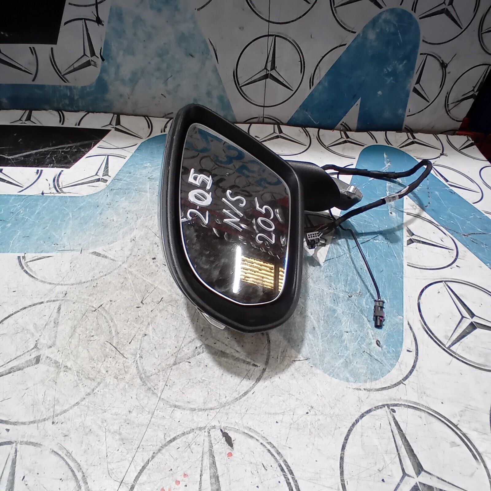 2015/2022 MERCEDES BENZ W205 WING MIRROR A2058102016 RIGHT SIDE