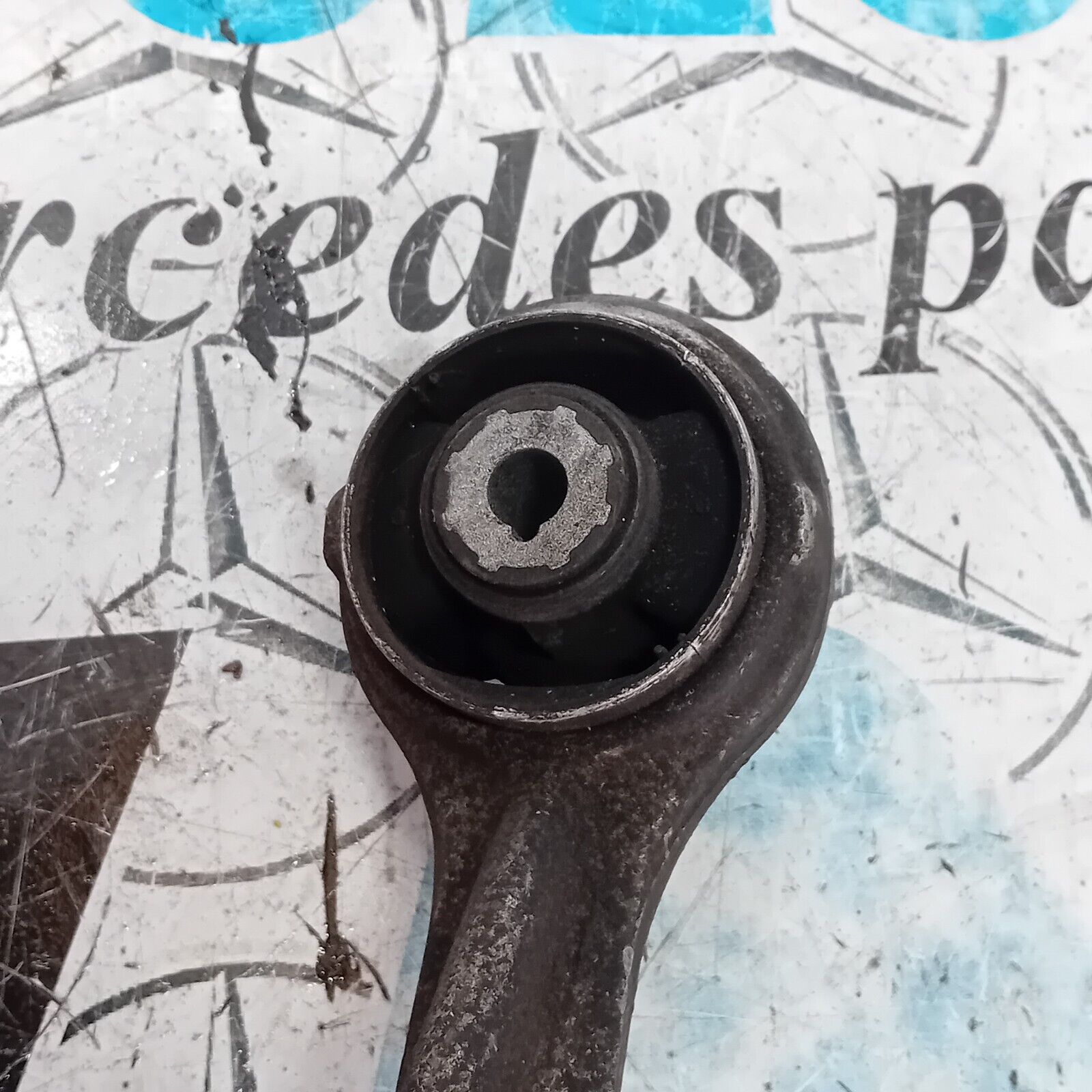 MERCEDES BENZ C CLASS 2014-2021 LEFT FRONT LOWER CONTROL ARM 2.1L DIESEL FMW31
