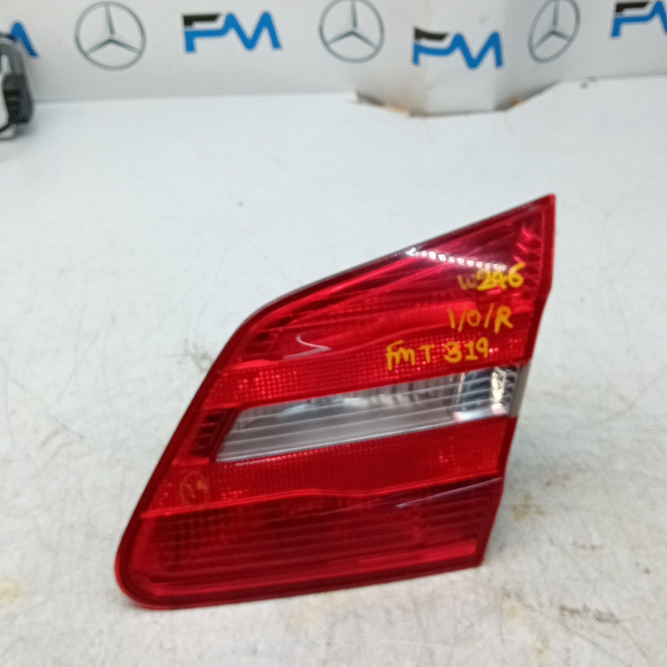 MERCEDES BENZ B-CLASS INNER DRIVER REAR TAIL LIGHT IOR  2015 A2468200864 FMT319