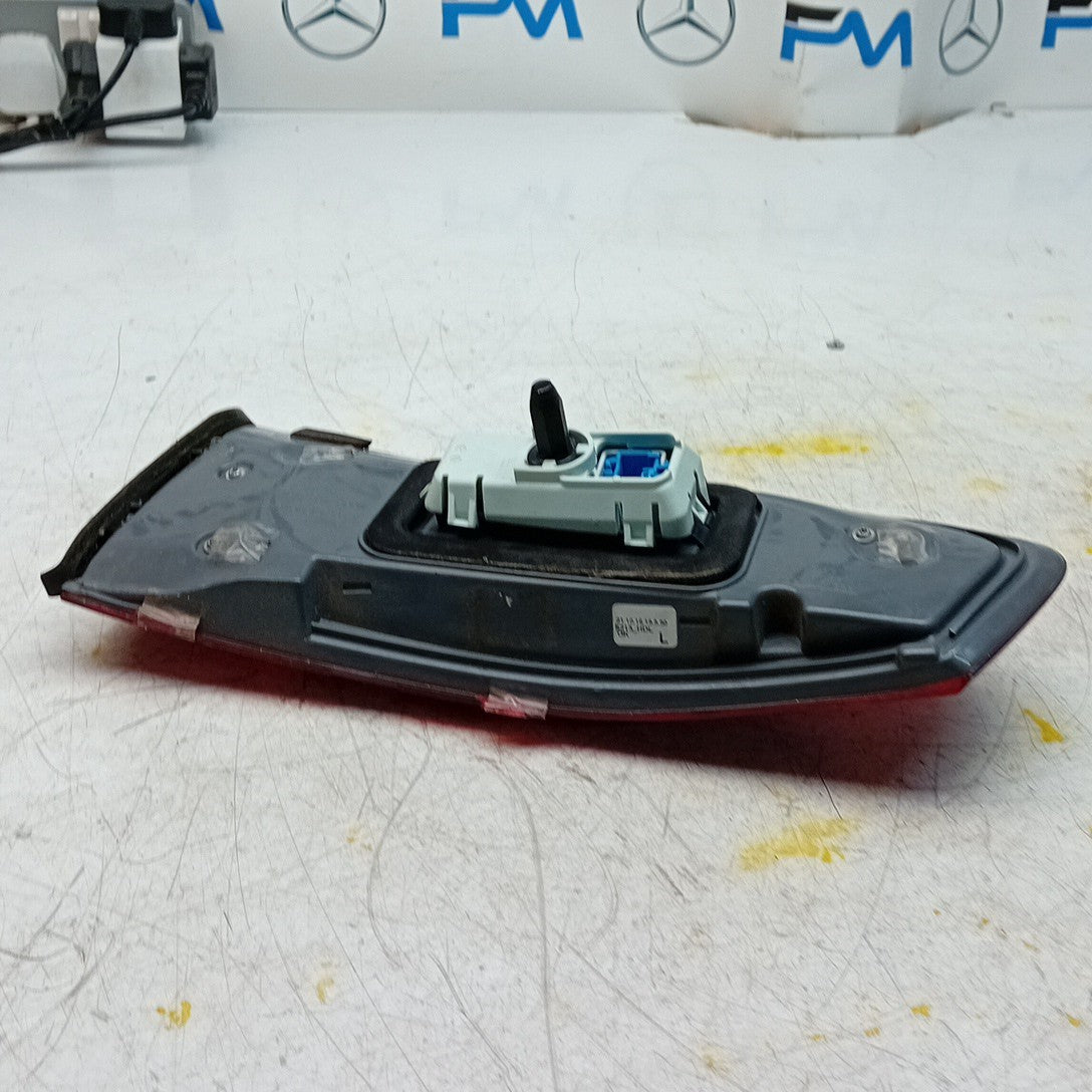 MERCEDES BENZ  E-CLASS W213 PASSENGER LEFT NS REAR INNER TAIL LIGHT FMT261