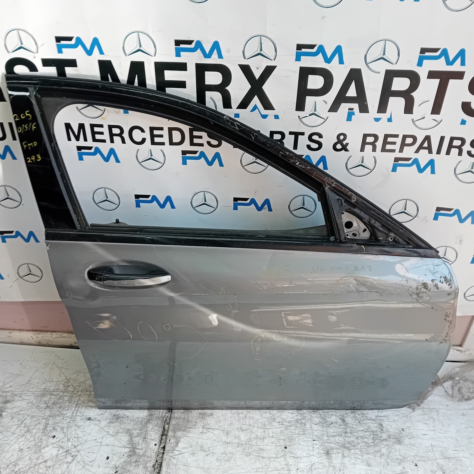 MERCEDES C-CLASS W205 DRIVER FRONT DOOR OSF SILVER 2014 ON COMPLETE FMD293