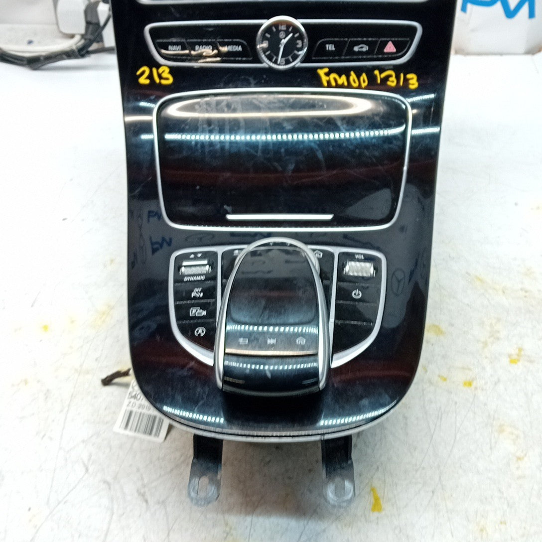  MERCEDES E-CLASS W213 CLIMATE & CENTRE CONSOLE A2138100815  COMPLETE FM001313