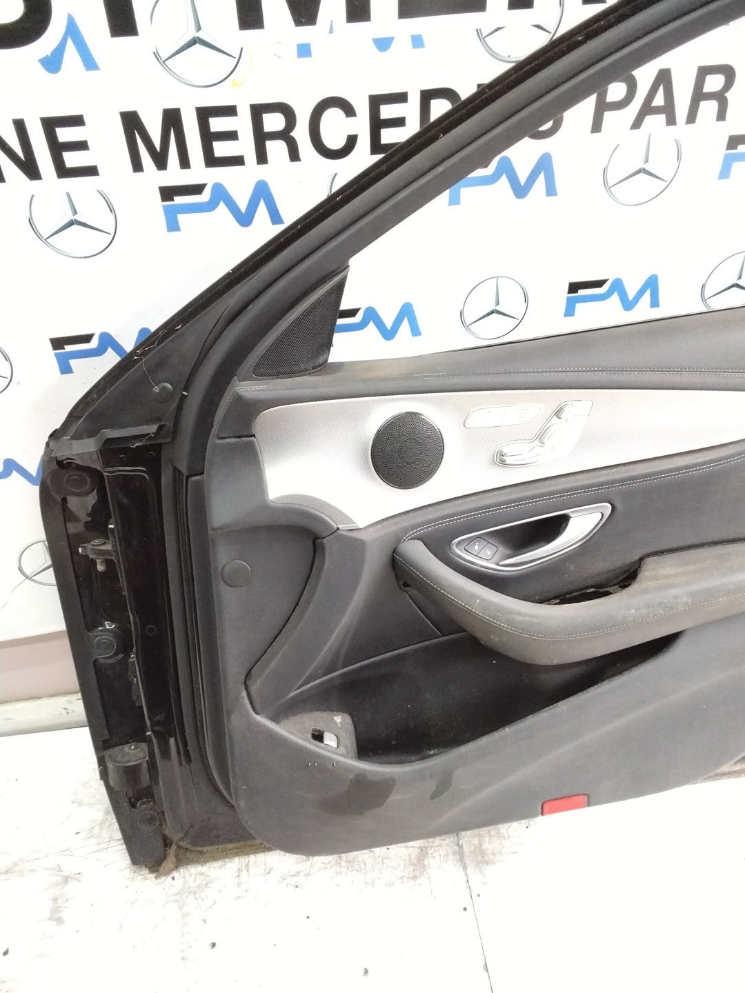 MERCEDES E-CLASS W213  DRIVER FRONT DOOR OSF BLACK 2016-2023 COMPLETE FMD303
