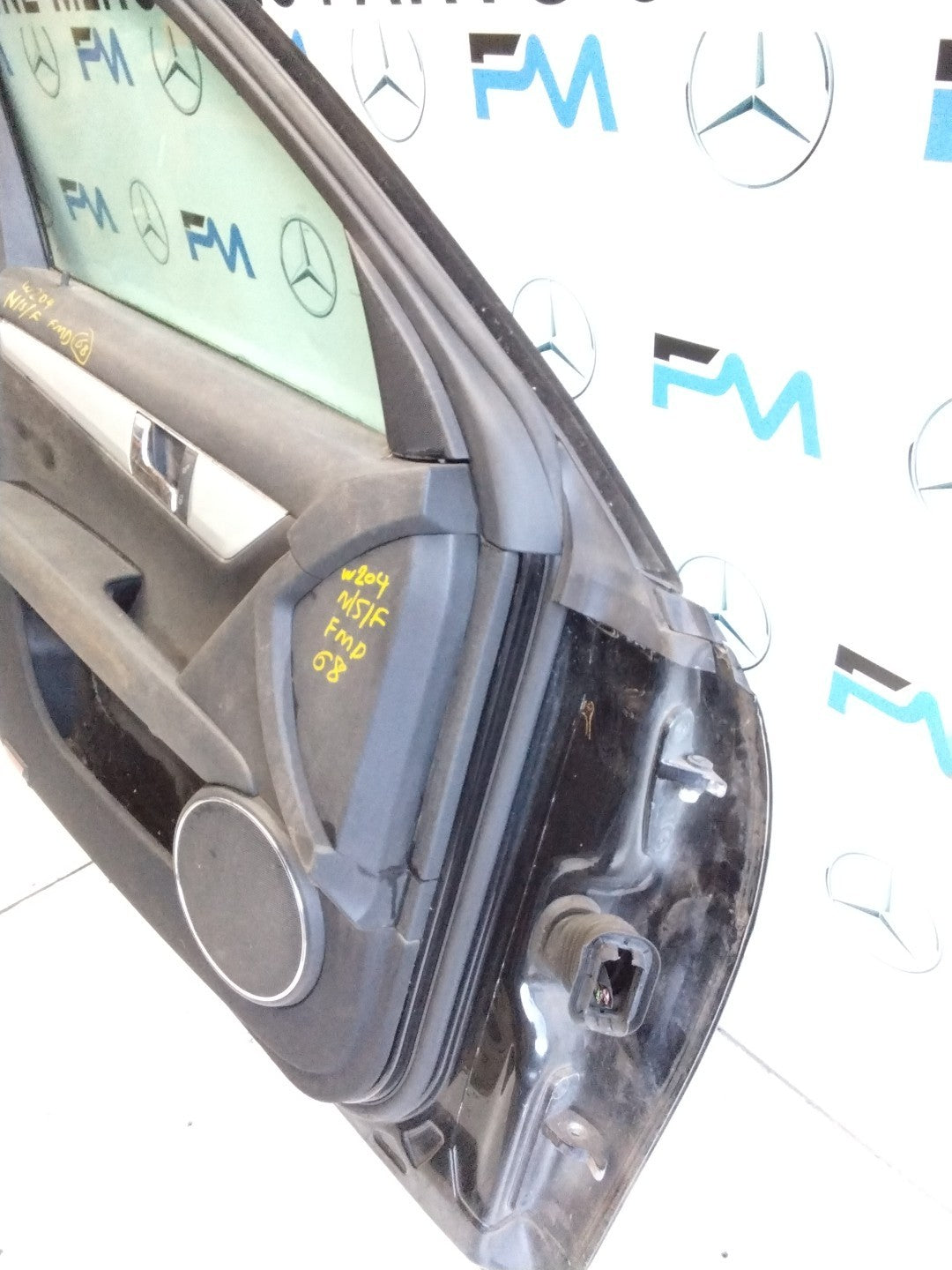 MERCEDES BENZ C-CLASS W204 PASSENGER SIDE FRONT DOOR N/S/F COMPLETE BLACK FMD68