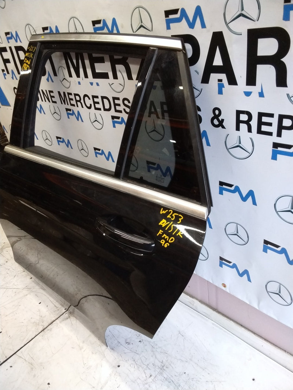 MERCEDES BENZ  GLC W253 PASSENGER SIDE REAR DOOR N/S/R COMPLETE BLACK FMD96