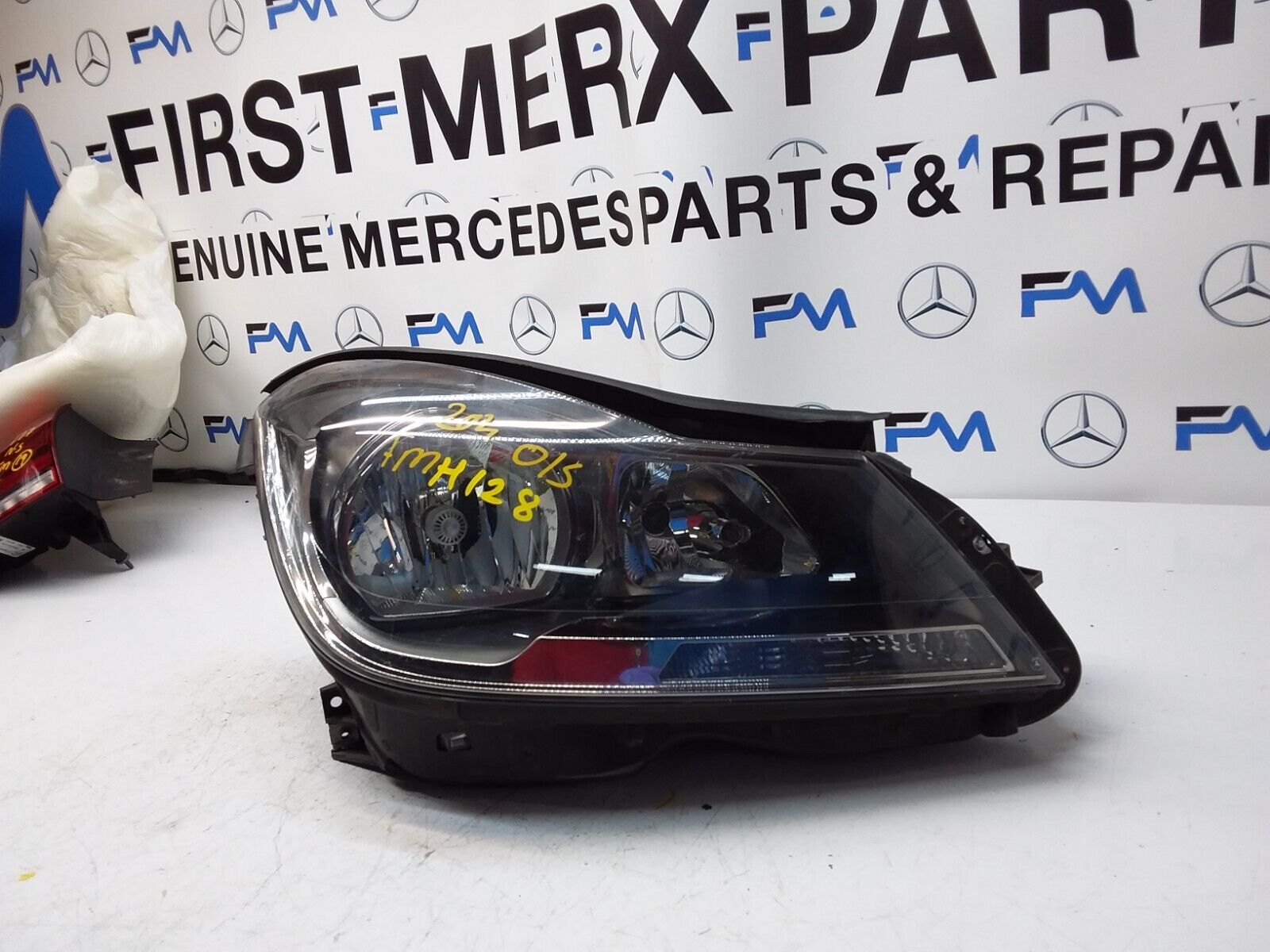 2017 MERCEDES C-CLASS W204 HEADLIGHT DRIVER OS A2048209859 FMH128