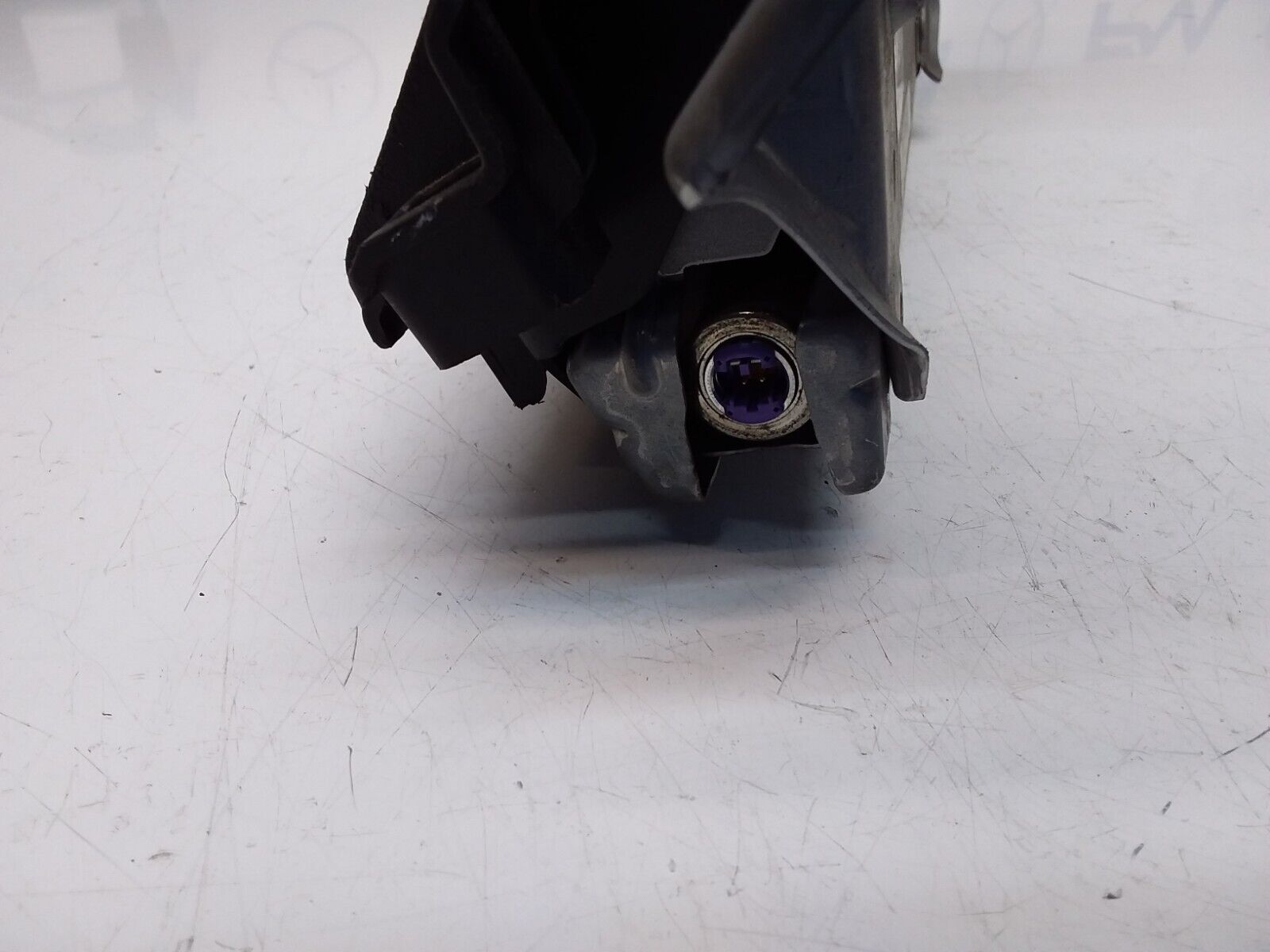 MITSUBISHI OUTLANDER MK3 KNEE AIR SRS BAG RIGHT DRIVER SIDE 7030A-317534 FM00311