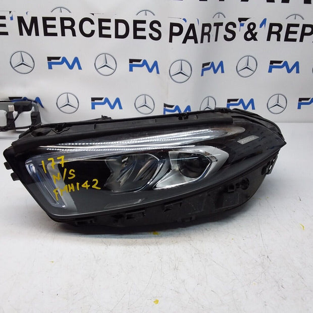 2016 MERCEDES A-CLASS W177 HEADLIGHT PASSENGER NS A1779064903 FMH142 (Damaged)