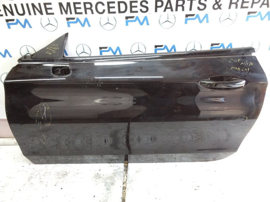 MERCEDES BENZ  C-CLS W205  PASSENGER FRONT DOOR NSF BLACK 2014-21  FMD601