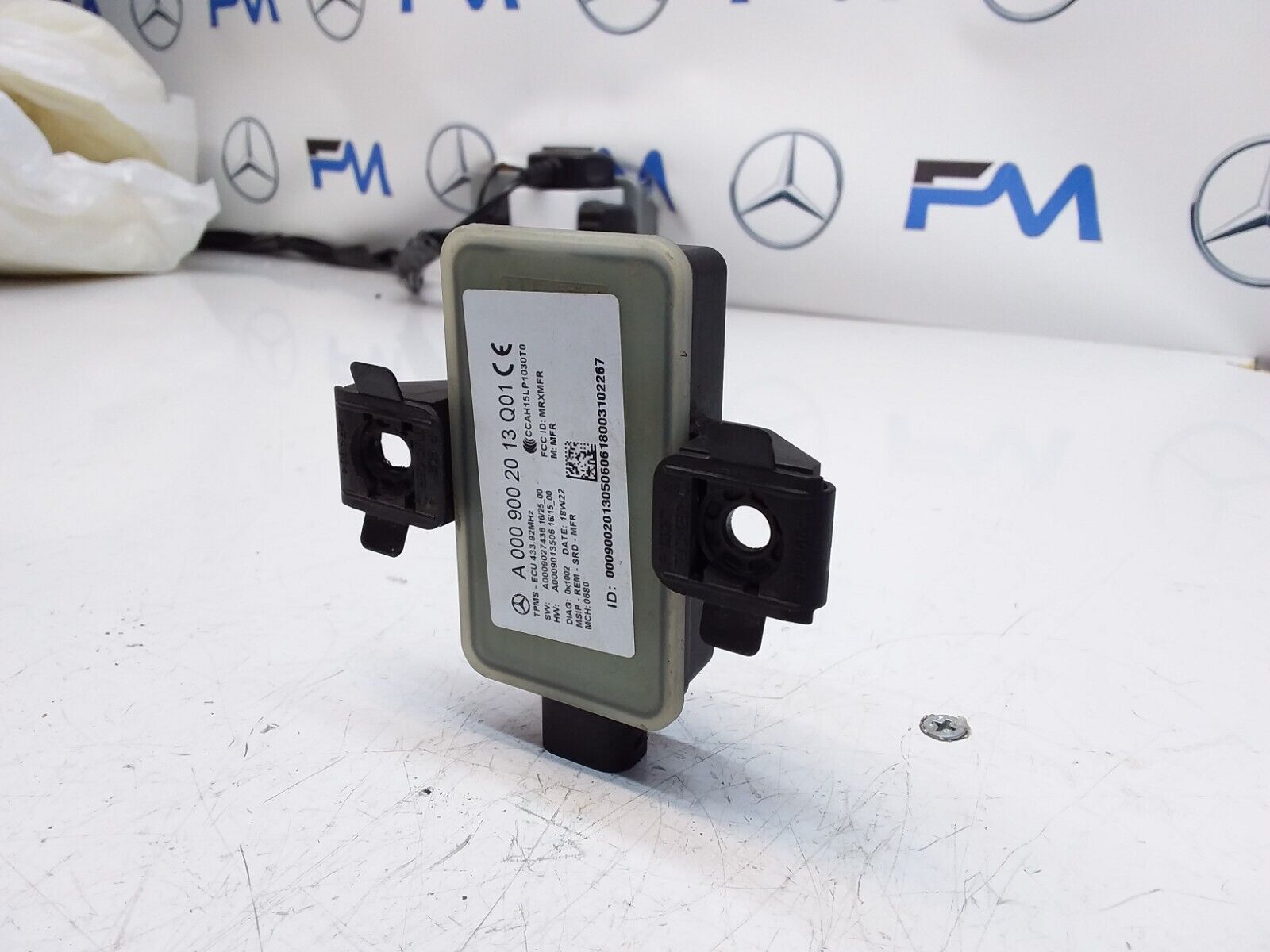 MERCEDES E-CLASS W213 TYRE PRESSURE MONITORING SENSOR A0009002013 FM00457