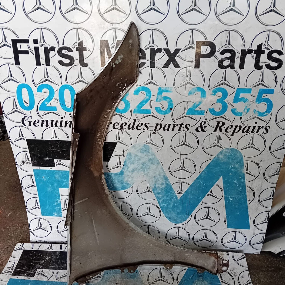 MERCEDES R-CLASS W251 2006 FRONT PASSENGER SIDE ( NEAR SIDE ) WING