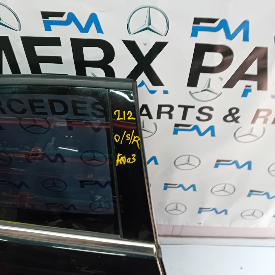 MERCEDES BENZ E-CLASS  W212 DRIVER SIDE REAR DOOR ( OFF SIDE REAR ) FM03