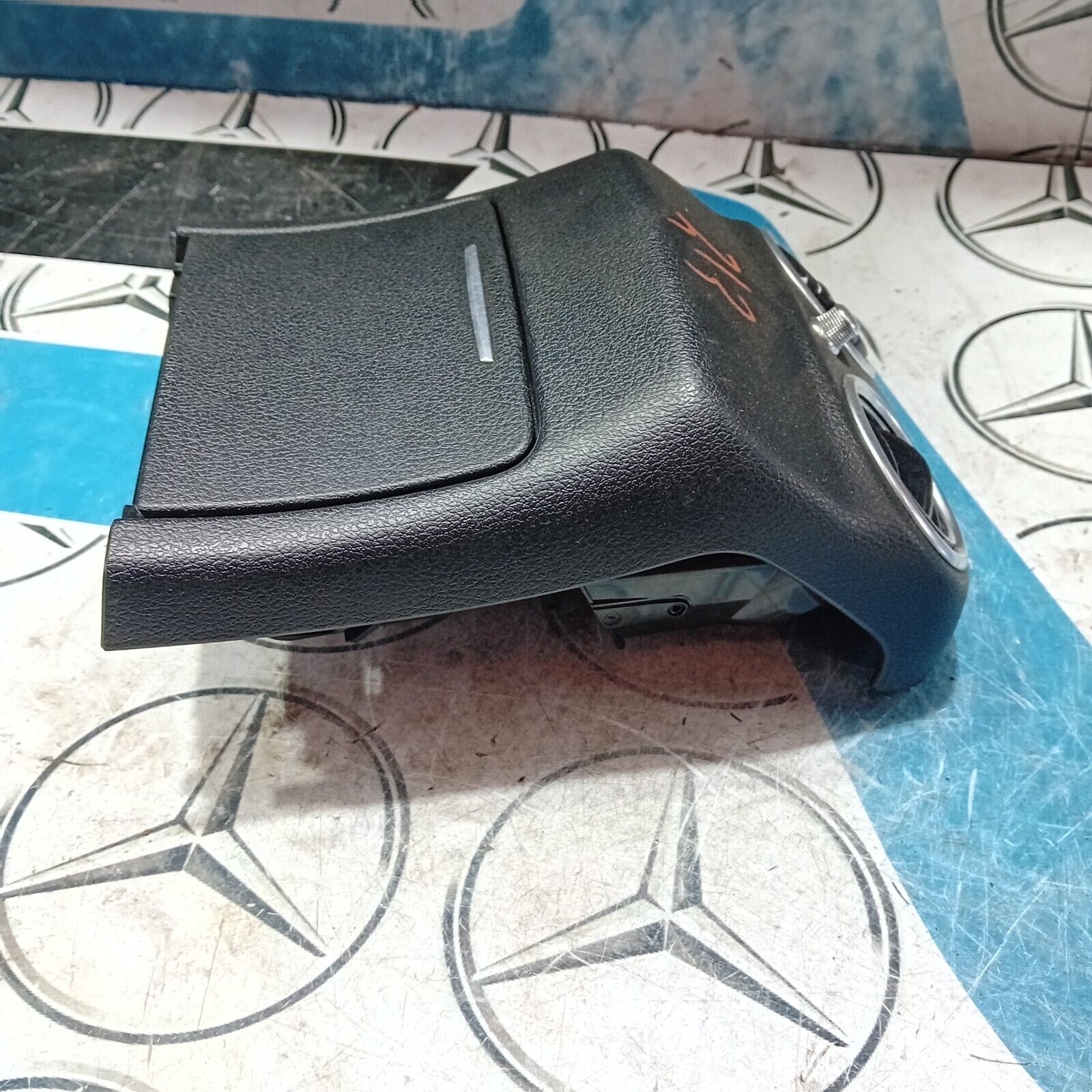 2016-2019 MERCEDES E CLASS W213 CENTRE REAR CONSOLE VENT STORAGE A2136805001