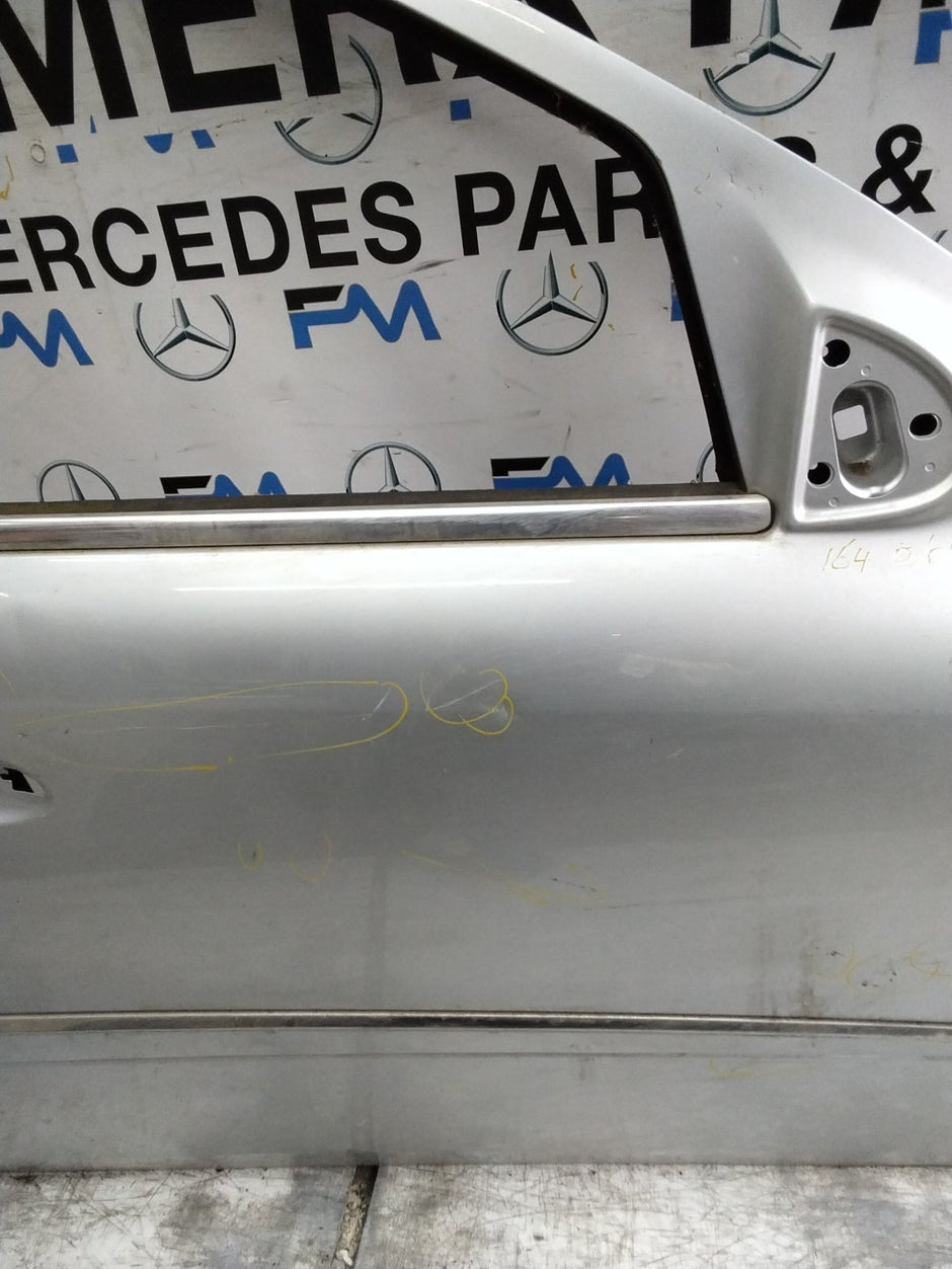 MERCEDES M-CLASS W164 DRIVER FRONT DOOR OSF SILVER 2005-2011  FMD568