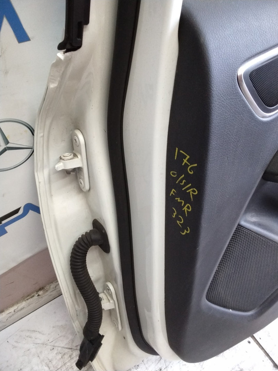 MERCEDES C-CLASS W176 DRIVER REAR DOOR OSR WHITE 2012-18 COMPLETE FMD323