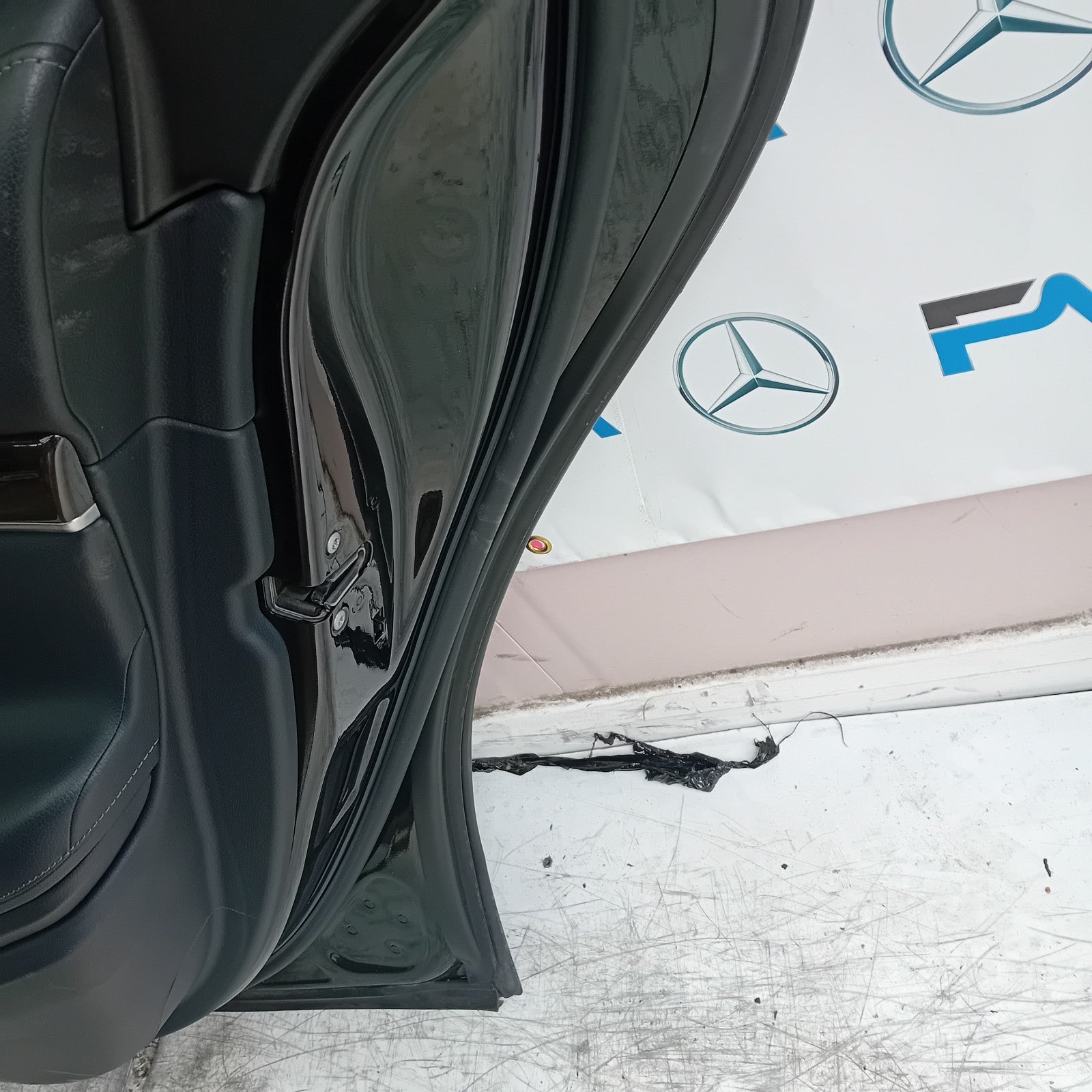 MERCEDES S-CLASS W222 SLN DRIVER REAR DOOR OSR BLACK 2014 ON COMPLETE FMD296