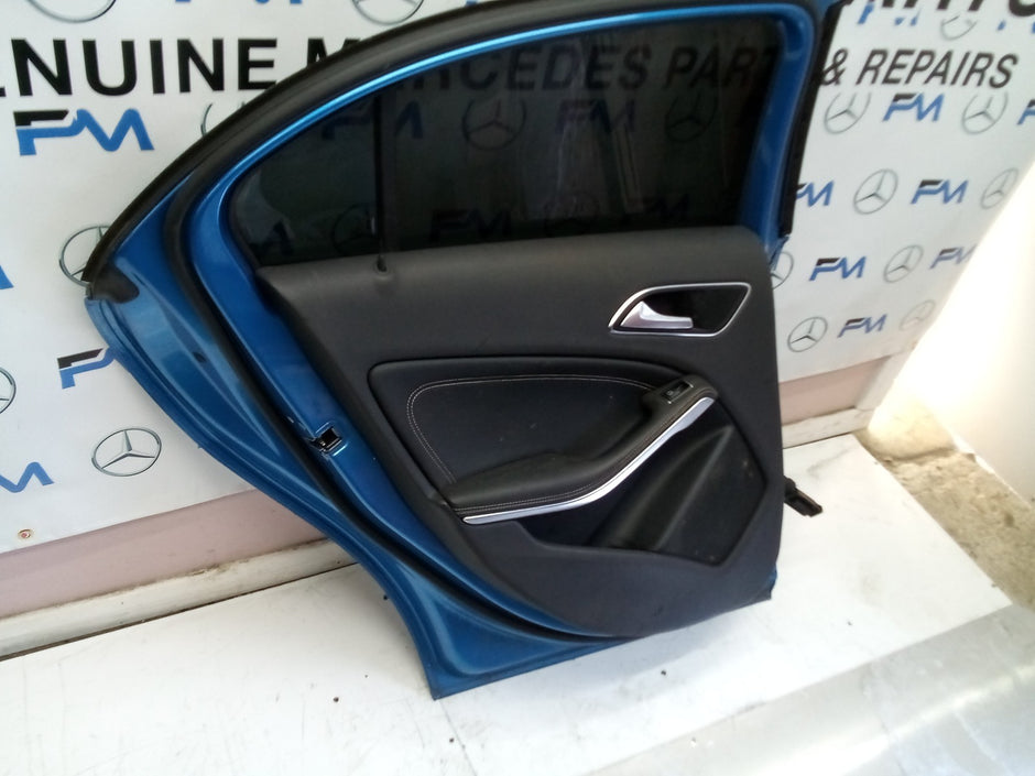 MERCEDES BENZ A CLASS W176 PASSENGER SIDE REAR DOOR ( NEAR SIDE REAR ) FMD21