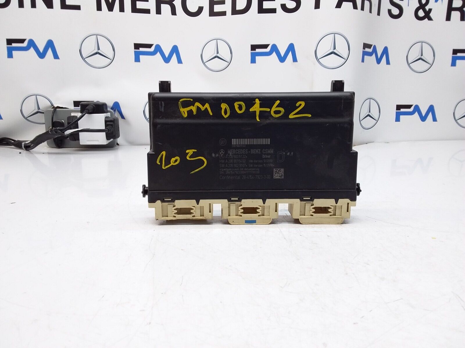 MERCEDES C-CLASS W205 FRONT RIGHT SEAT CONTROL MODULE A2059005122 FM00462