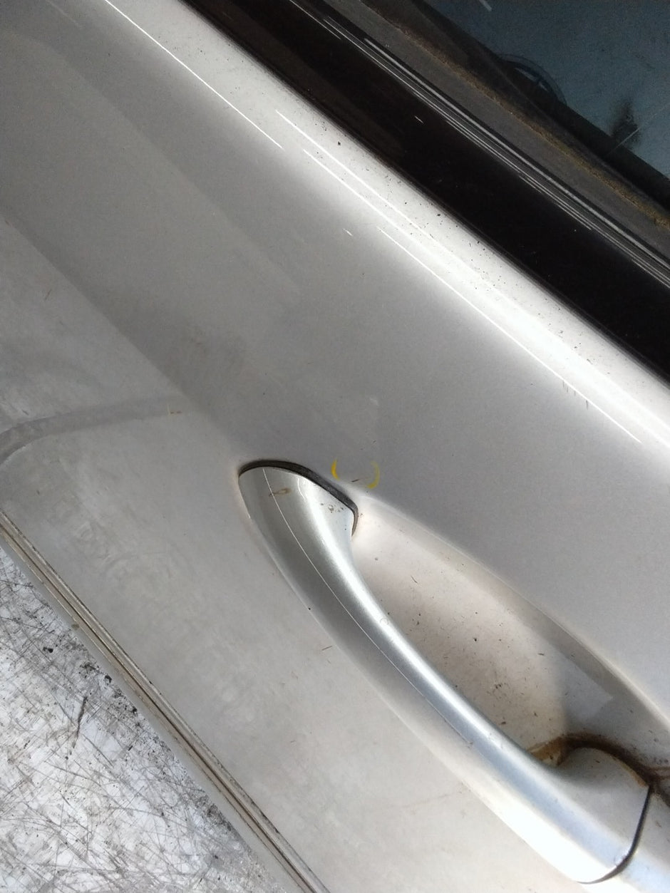 MERCEDES C-CLS W203 SLN PASSENGER FRONT DOOR NSF SILVER 2001-04  FMD591