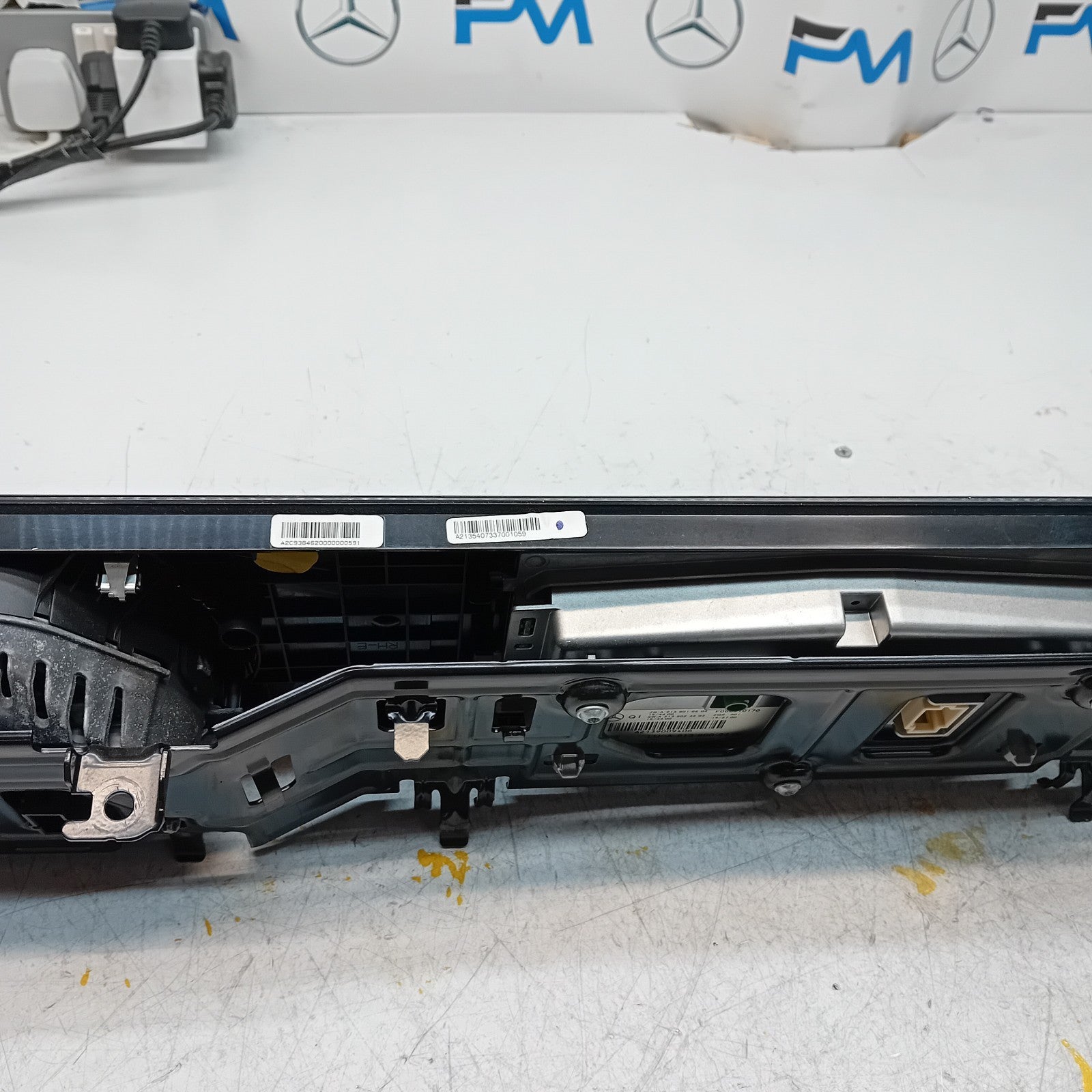 MERCEDES E-CLASS W213 DISPLAY SCREEN A2139009406 2017 FM001161