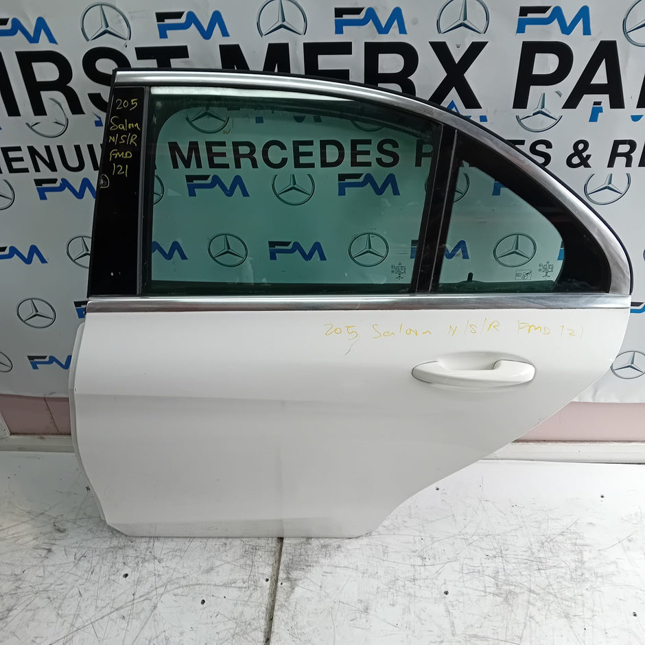 MERCEDES BENZ C-CLASS W205 PASSENGER SIDE REAR DOOR N/S/R WHITE FMD121