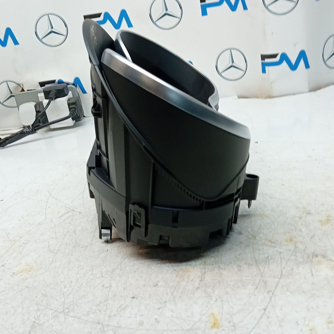 MERCEDES C-CLASS W205 SPEEDOMETER INSTRUMENT CLUSTER  A2059007033 FM001652