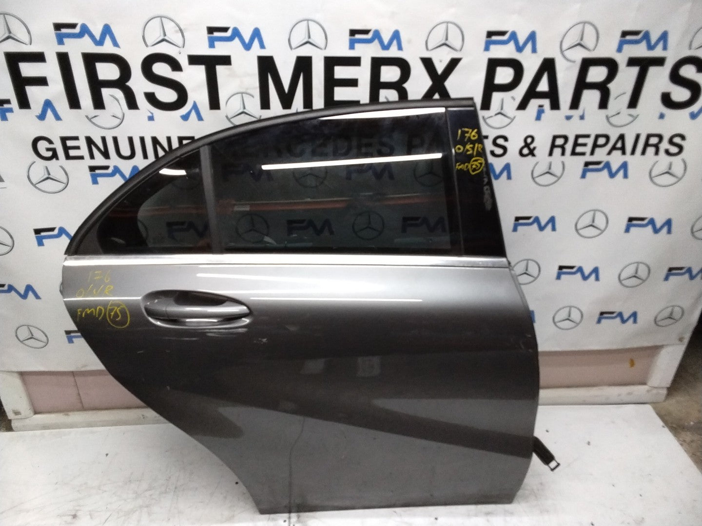 MERCEDES BENZ A-CLASS W176 DRIVER SIDE REAR DOOR O/S/R COMPLETE GREY FMD75
