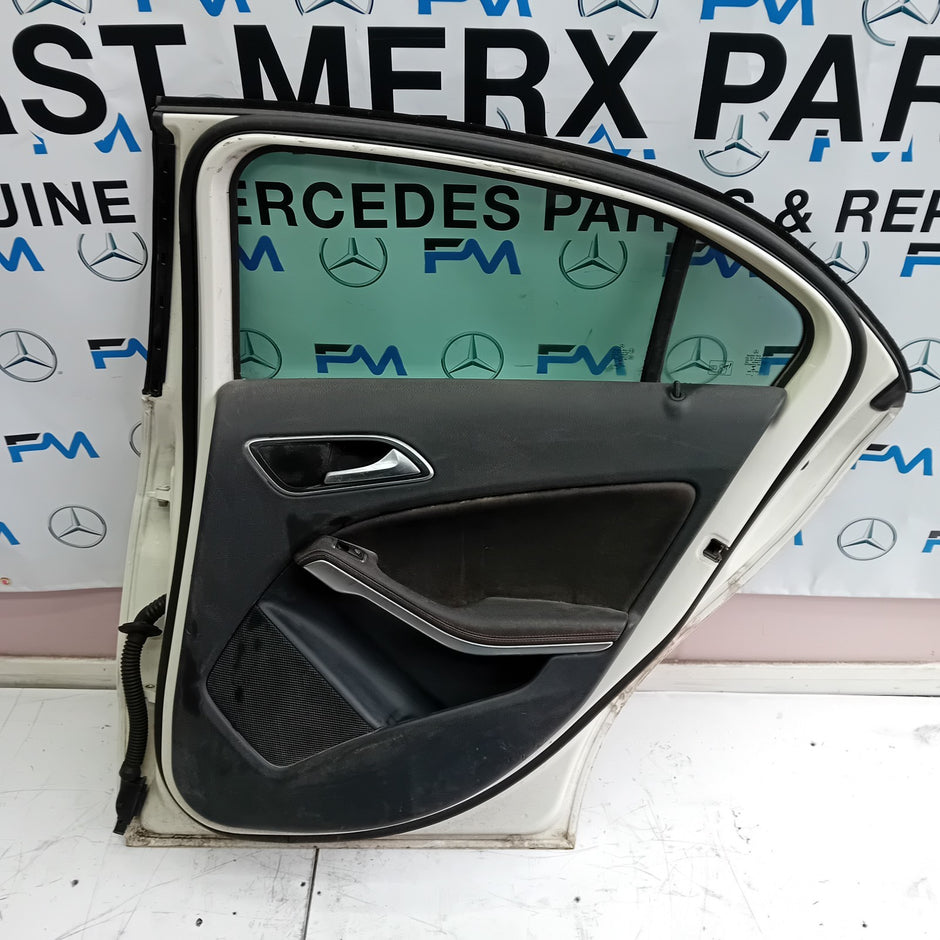 MERCEDES BENZ A-CLASS W176 DRIVER REAR DOOR (OFF SIDE REAR) WHITE FMD26