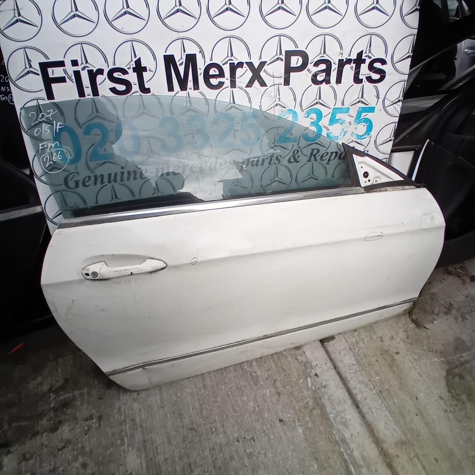 MERCEDES BENZ E-CLASS COUPE  W207  DRIVER SIDE  DOOR ( OFF SIDE )