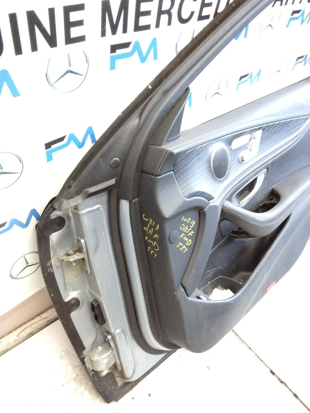MERCEDES E-CLASS W213 SLN DRIVER FRONT DOOR OSF SILVER 2017-20 COMPLETE FMD551