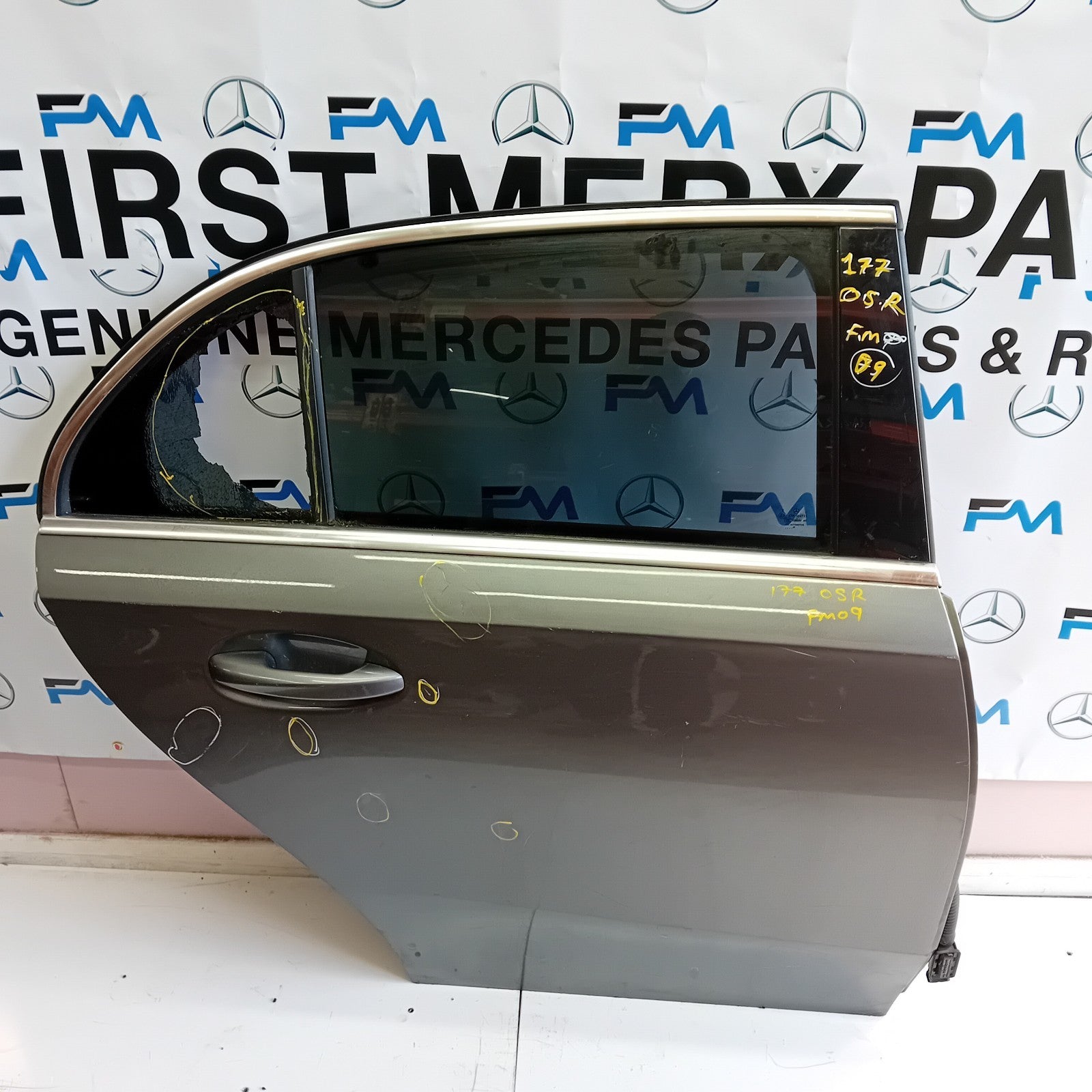 MERCEDES BENZ A-CLASS W177 DRIVER SIDE REAR DOOR ( OFF SIDE REAR ) FM09