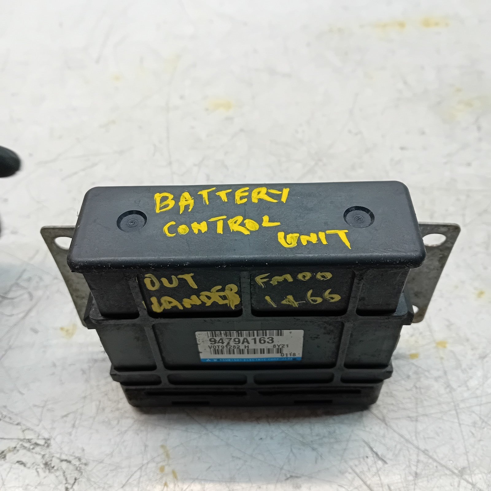 MITSUBISHI OUTLANDER 9479A163 BATTERY CONTROL MODULE MK3 FM001466