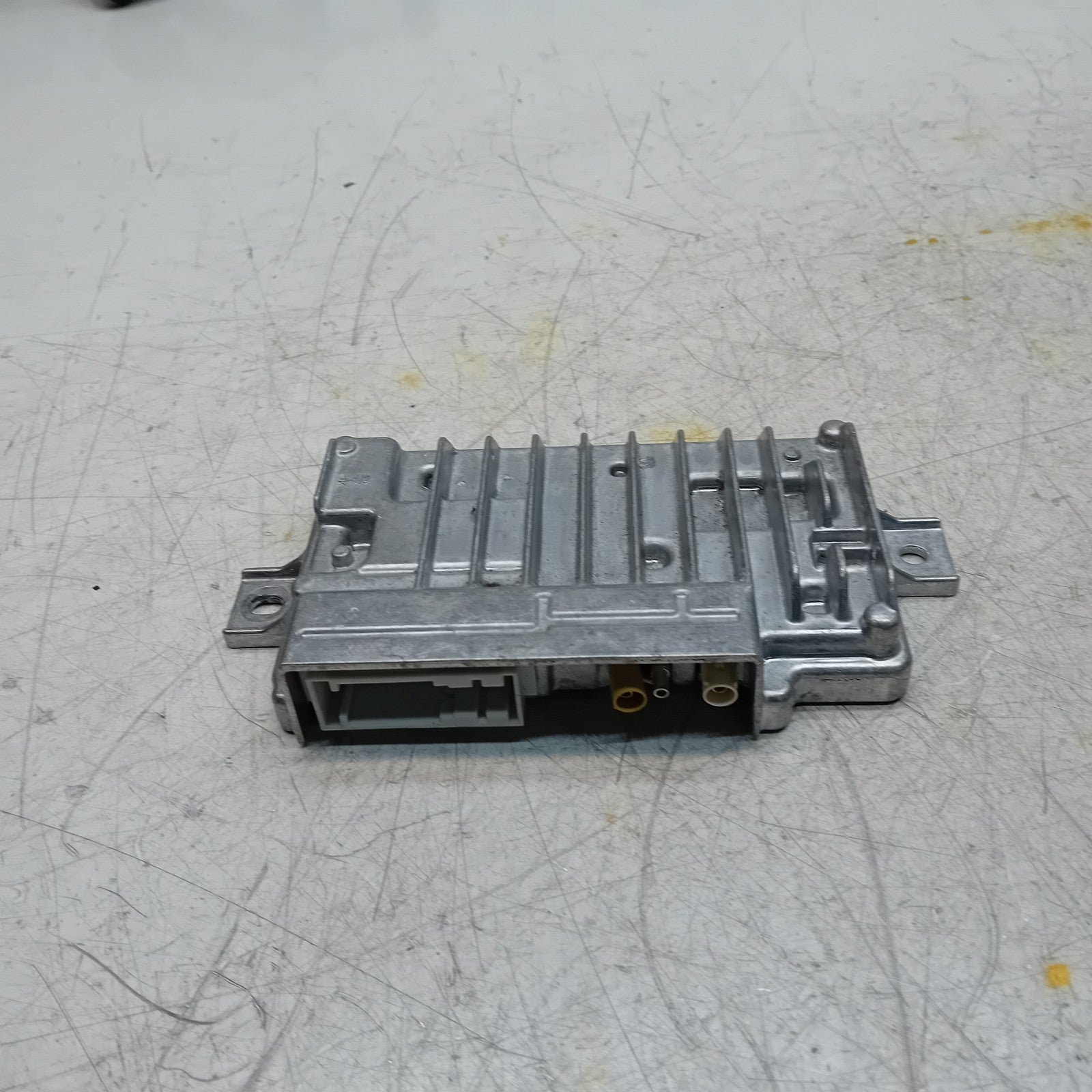 MERCEDES BENZ  C-CLASS W206 PARKING SENSOR CONTROL  A0009001647 FM001468