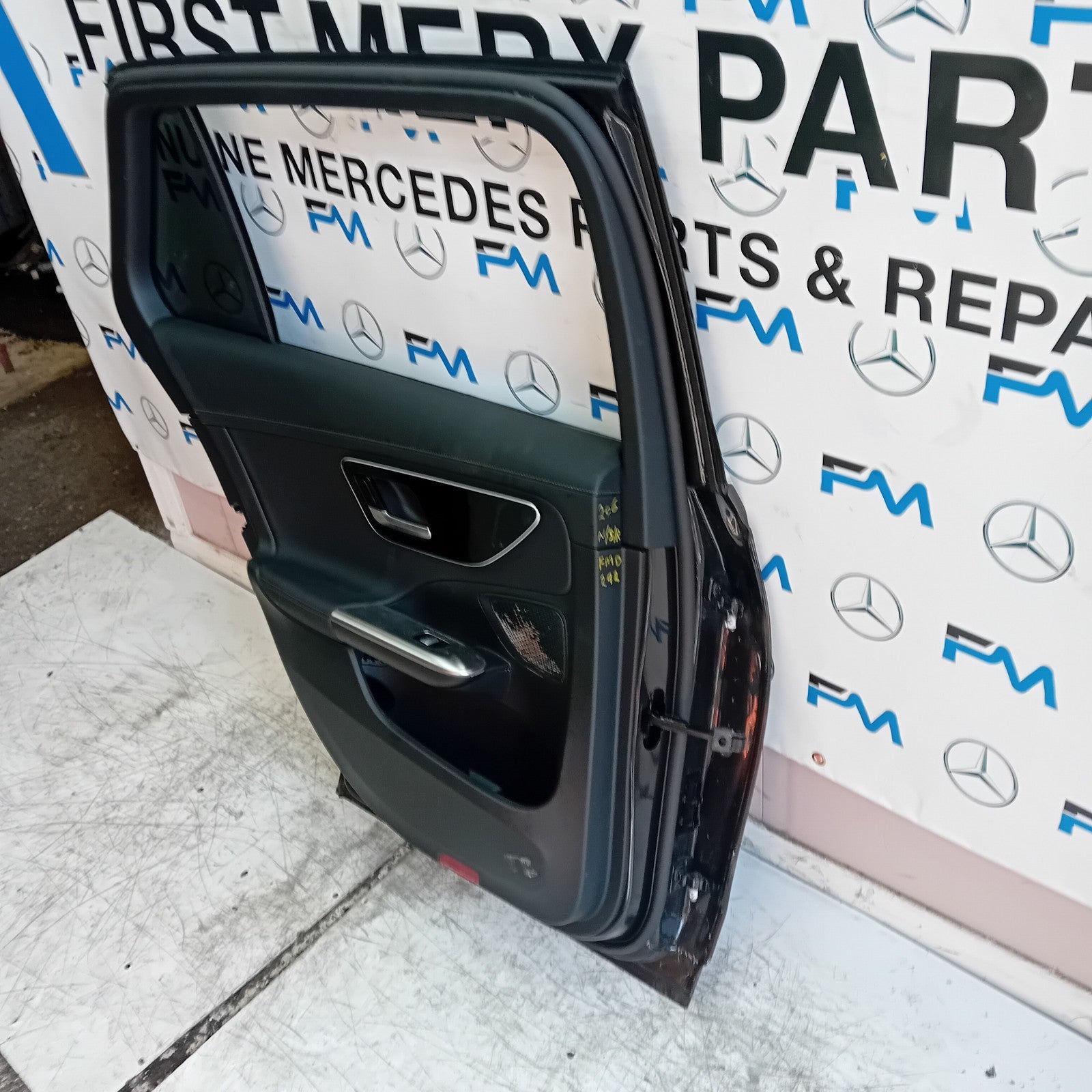 MERCEDES C-CLASS W206 EST PASSENGER REAR DOOR NSR BLACK 2017-20 COMPLETE FMD292