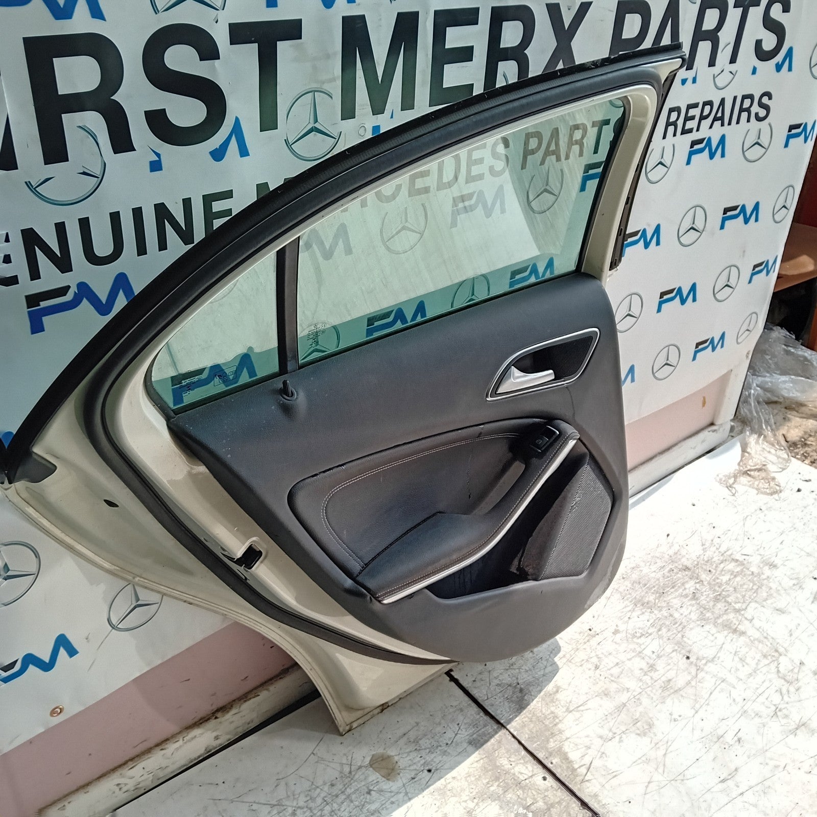 MERCEDES A-CLASS W176 PASSENGER REAR SIDE DOOR NSR 2012-18 WHITE COMPLETE FMD280