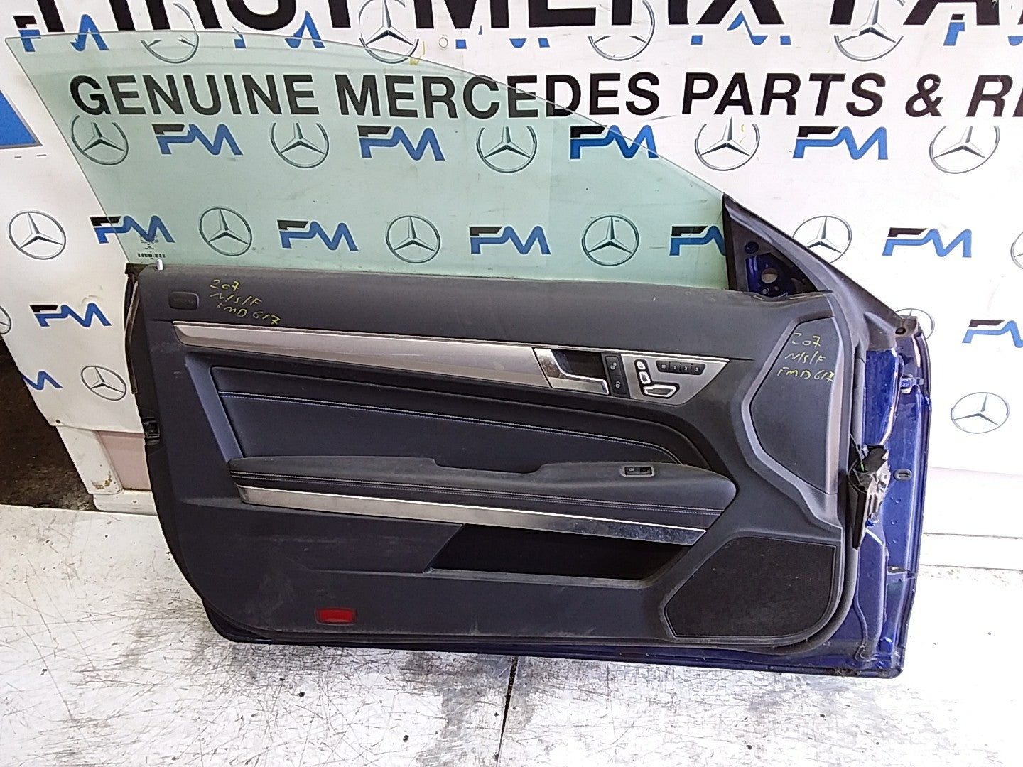 MERCEDES E-CLS C207 COUPE PASSENGER FRONT DOOR NSF 2009-16 COMPLETE FMD617