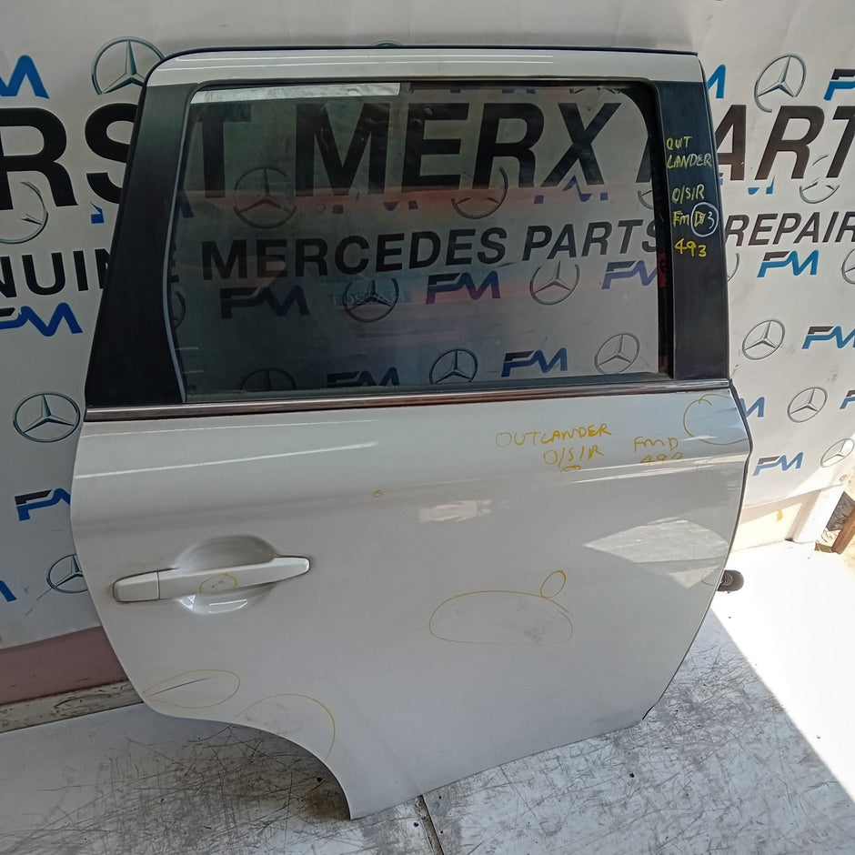 MITSUBISHI OUTLANDER MK3 DRIVER REAR DOOR OSR 2013 WHITE COMPLETE FMD493