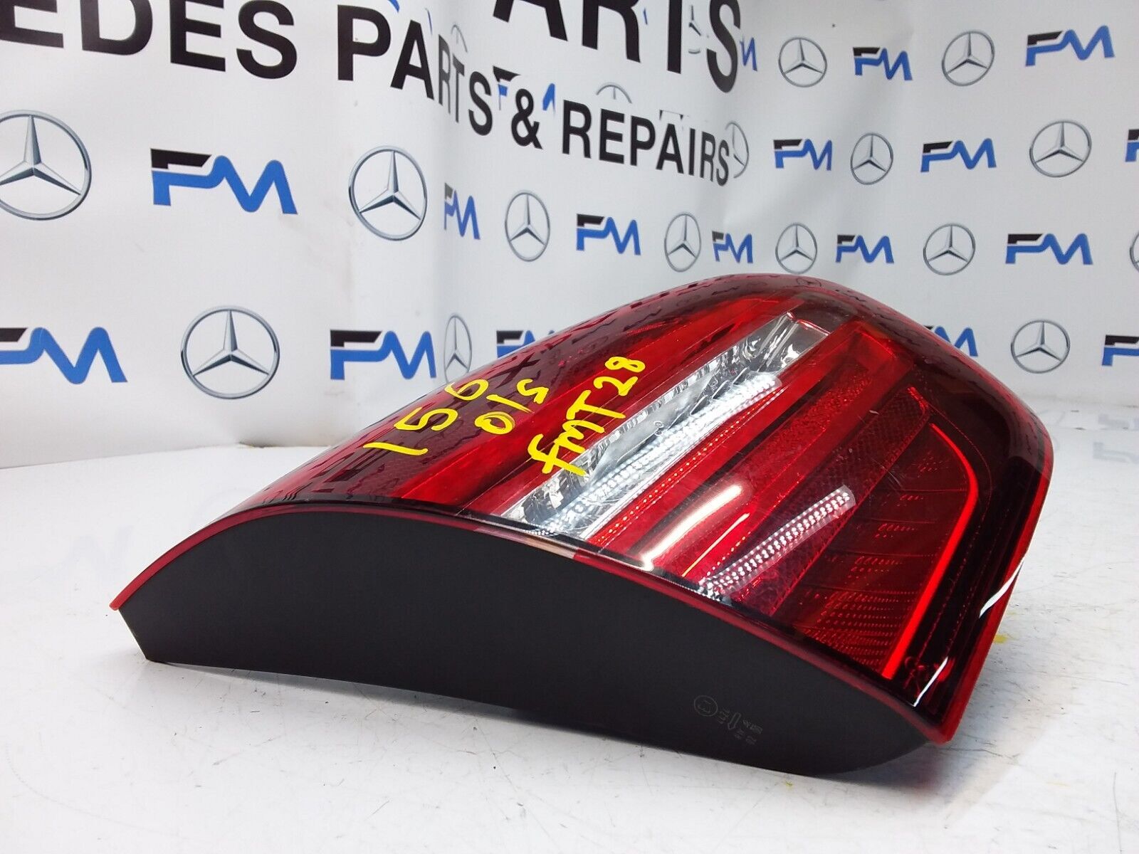 2014-2019 MERCEDES  GLA W156 REAR DRIVER SIDE O/S LED LIGHT A1569068900 FMT28