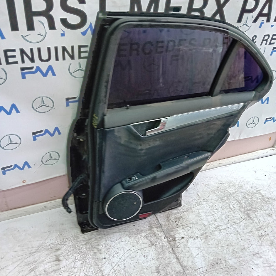 MERCEDES BENZ C-CLASS W204  DRIVER REAR DOOR OSR BLACK 2008-14 COMPLETE FMD236