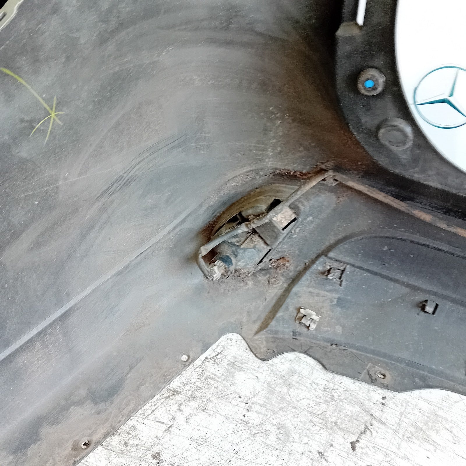 MITSUBISHI OUTLANDER MK3 REAR BUMPER GREY 2013 COMPLETE FMX112