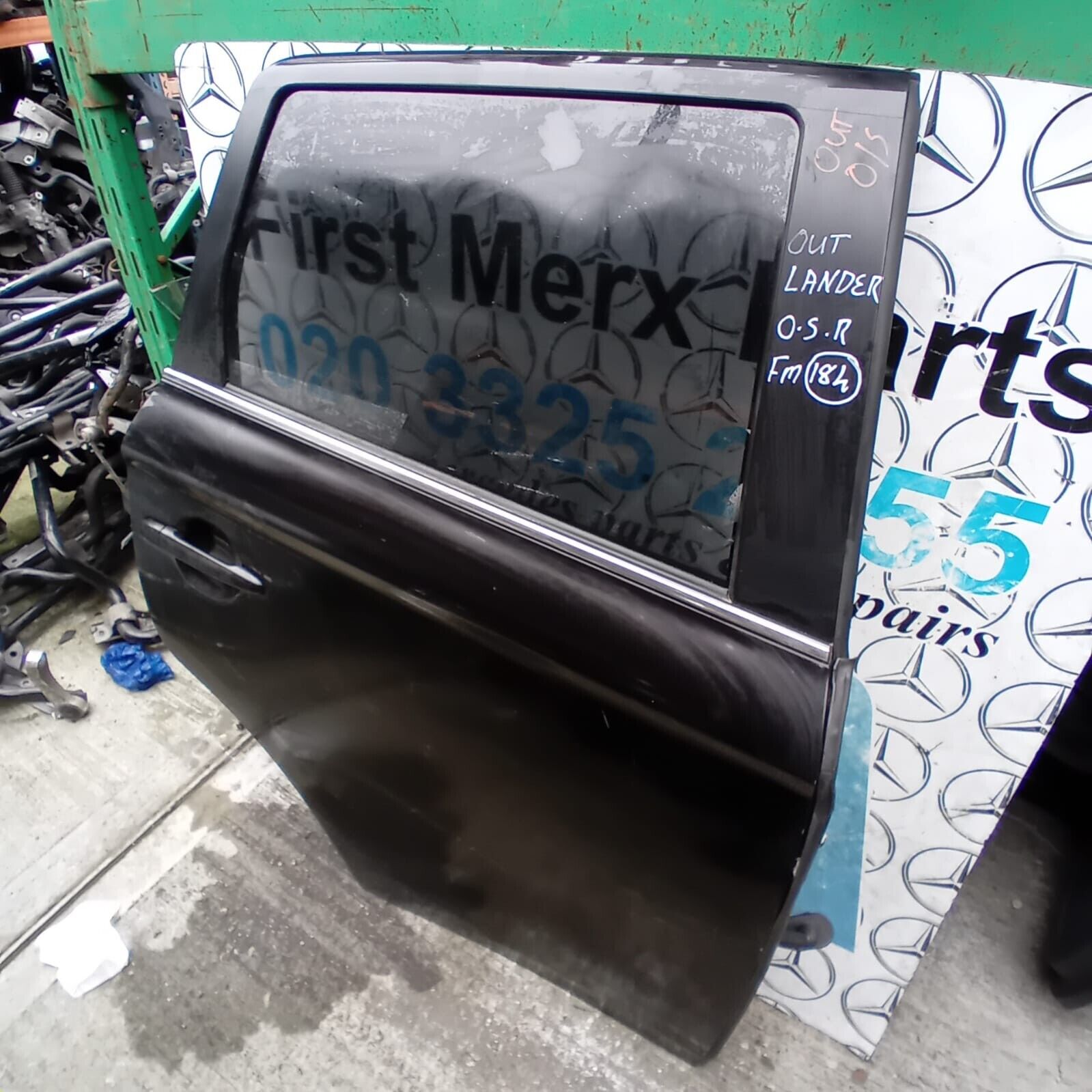 MITSUBISHI OUTLANDER DRIVER SIDE REAR DOOR ( OFF SIDE REAR )