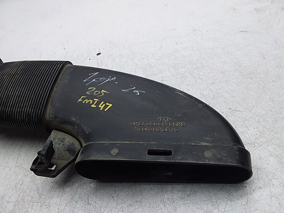 MERCEDES BENZ C-CLASS W205 AIR INTAKE TUBE A6510903242 FMI47