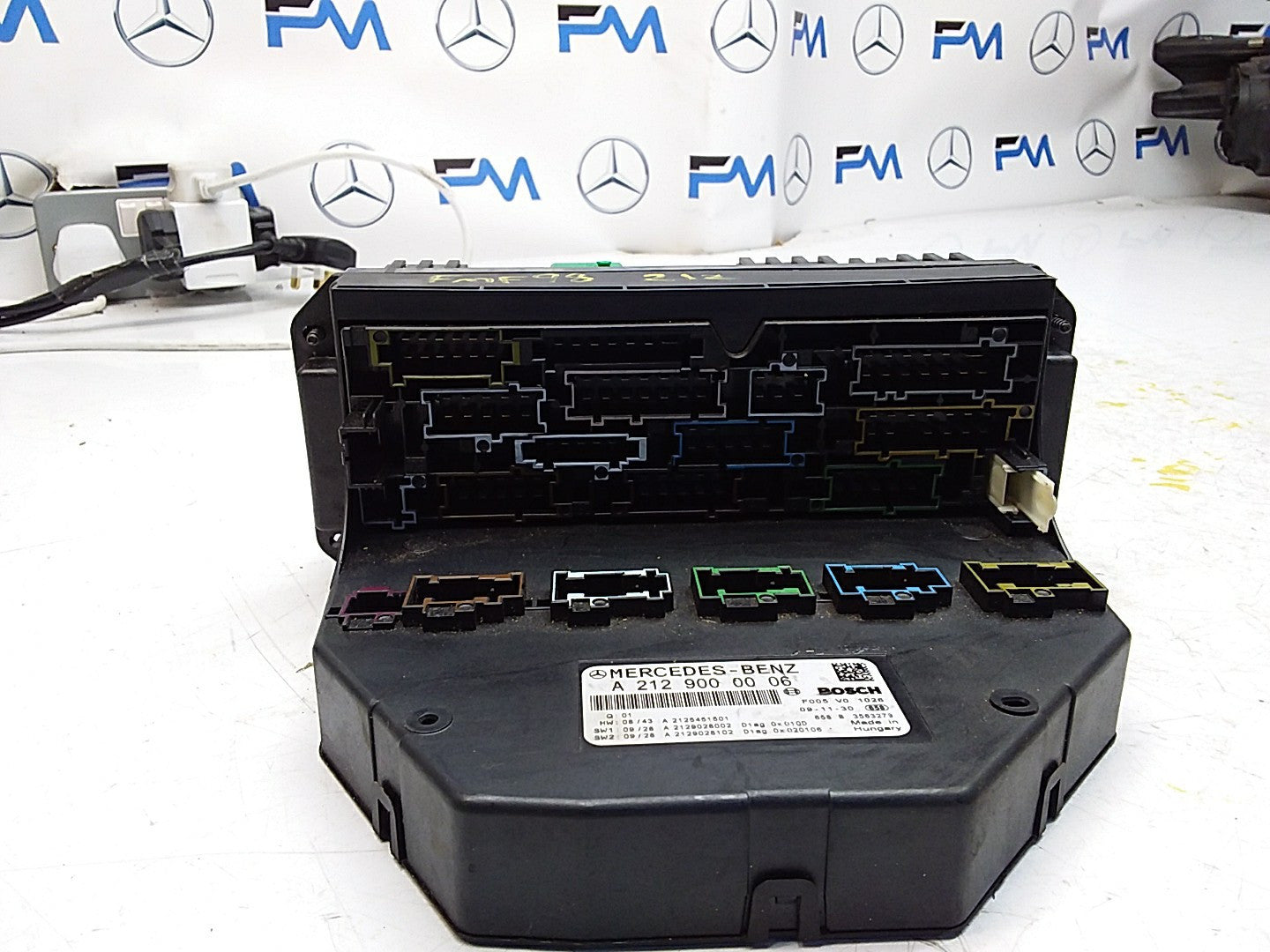 Mercedes E-CLASS W212 Fuse  Box RELAY A2129000006 FMF98