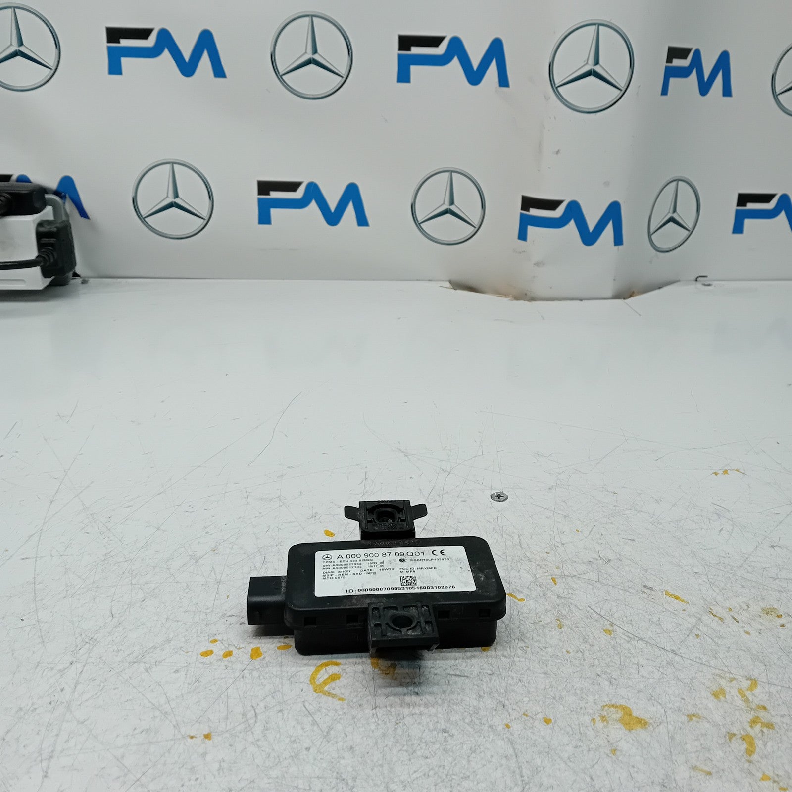 MERCEDES E-CLASS W213 TYRE PRESSURE MONITORING SENSOR A0009008709 FM00867