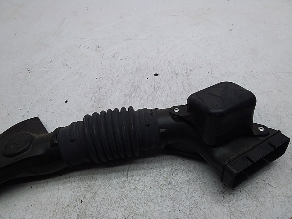 MITSUBISHI OUTLANDER AIR INTAKE TUBE 1505A661 FMI81