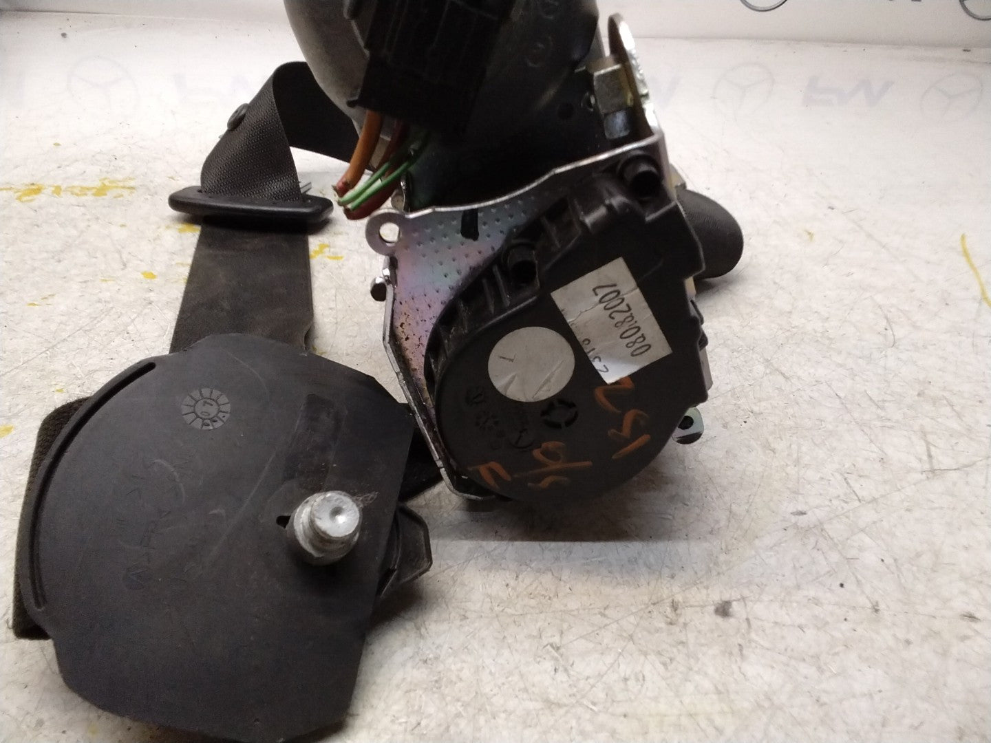 MERCEDES BENZ ML W164 SEAT BELT FRONT RIGHT DRIVER SIDE A2518603885 FMS464 OSF