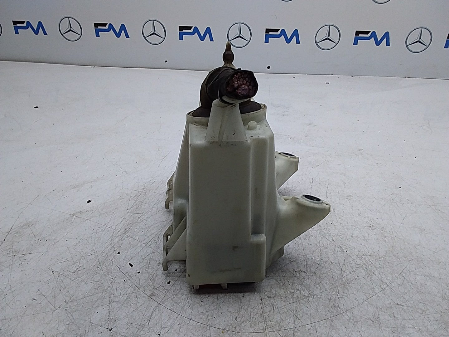 Mercedes C-CLASS  W205 Fuse Relay Junction Box  FMF151  A2059981301