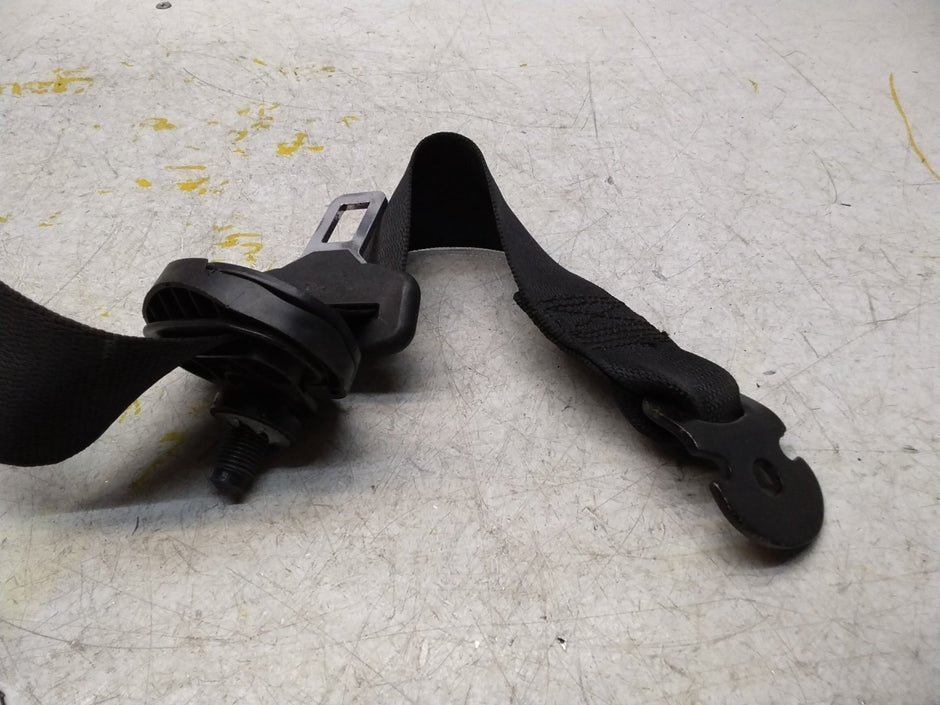 MERCEDES A CLASS SEAT BELT FRONT LEFT PASSENGER SIDE A2468600000 W176 FMS428 NSF
